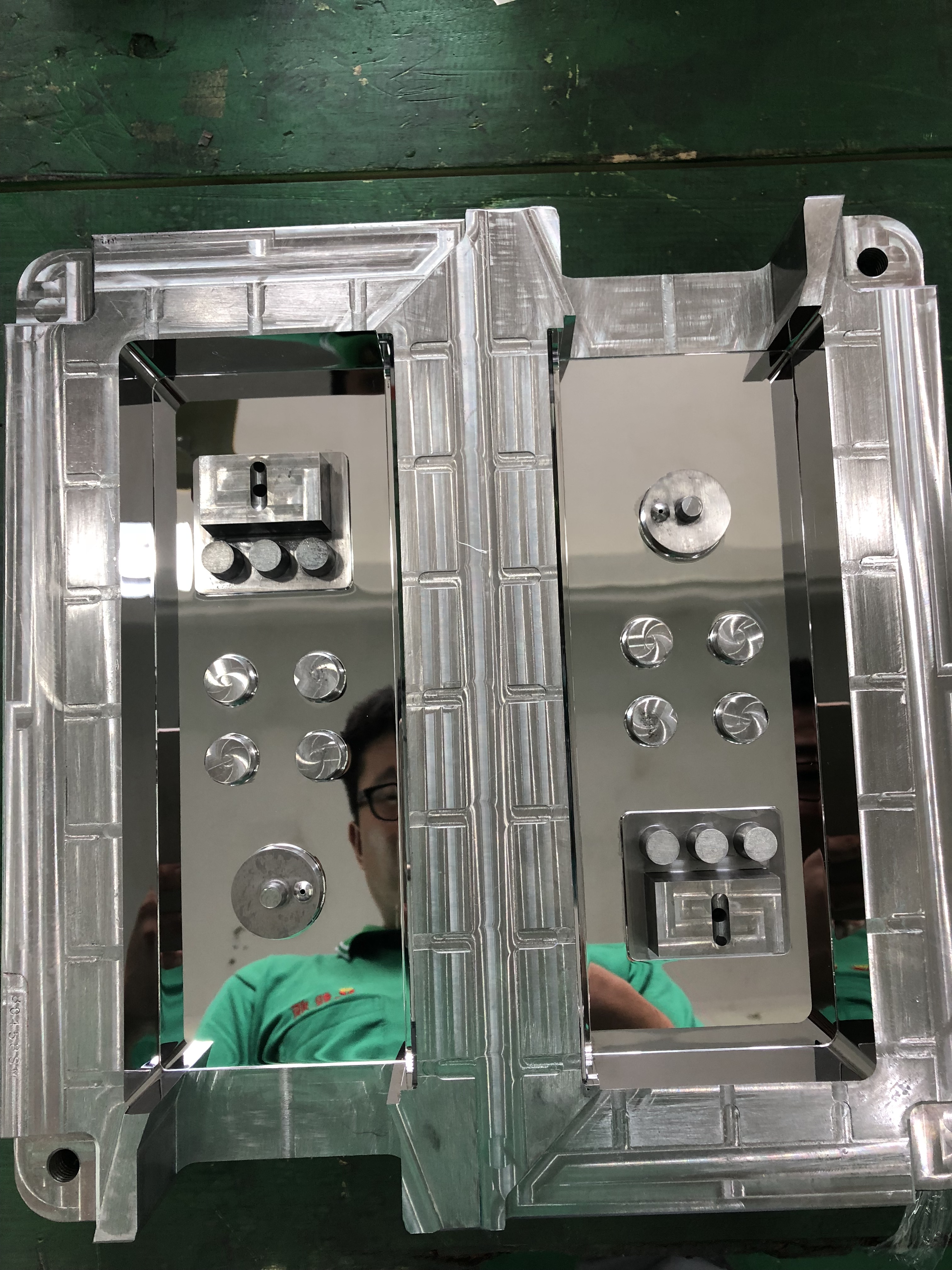 硅胶模具抛光厂